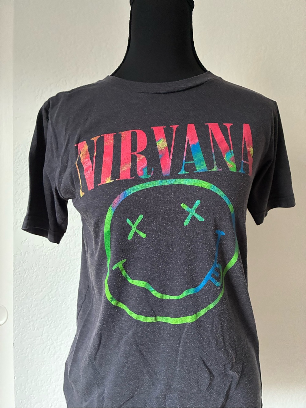 Nirvana Black Tie-Dye Logo Band Tee Grun